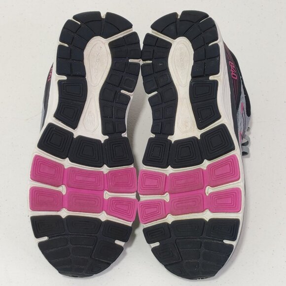 New Balance 840 v5 Running Shoe Women's Size 11 - Picture 10 of 11